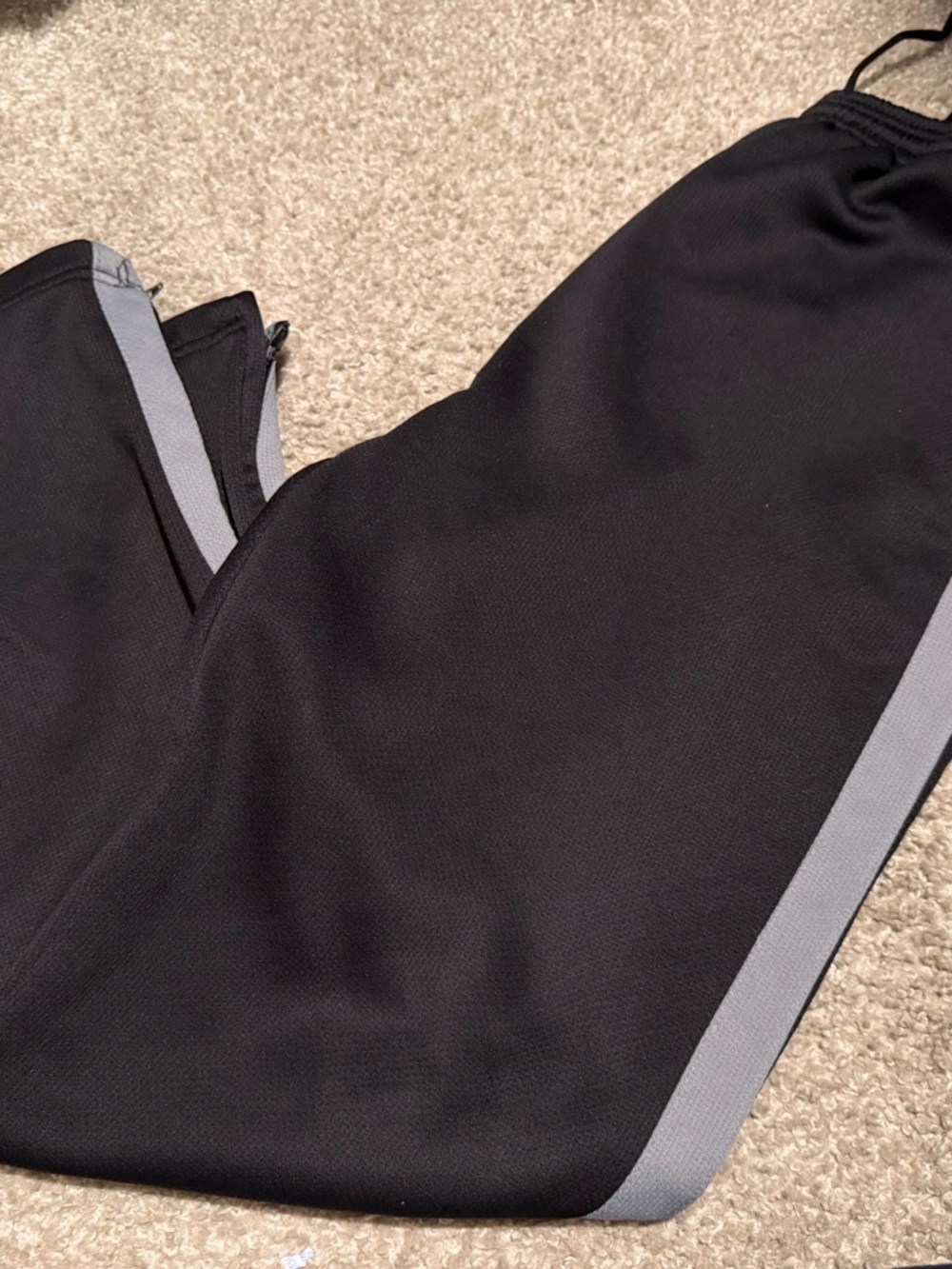Russell Athletic (Size ‘M)